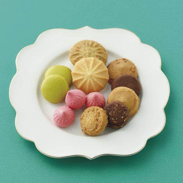 Mitsukoshi Isetan Sadaharu Aoki Coffret Sortie Mondeau Biscuit Petit 9 kinds Cookies (230g)