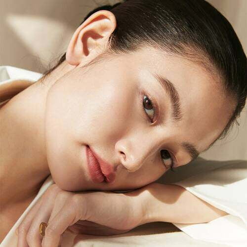 hince Second Skin Foundation 40ml